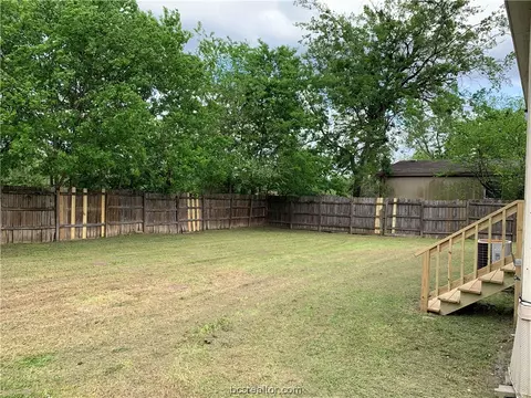 1404 Clark St, Bryan, TX 77808 photo 21