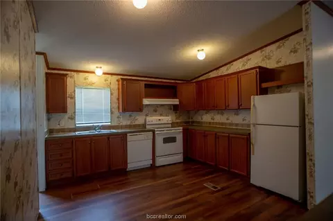 1404 Clark St, Bryan, TX 77808 photo 4