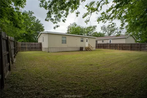 1404 Clark St, Bryan, TX 77808 photo 5