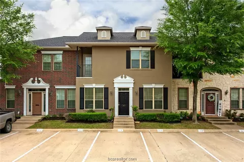 113 Forest Dr, College Station, TX 77840