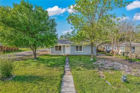 901 Boulevard St, Bryan, TX 77803