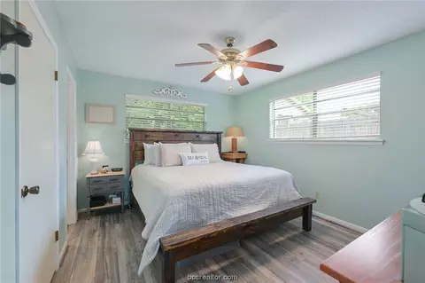 3512 Oakside, Bryan, TX 77802 photo 9
