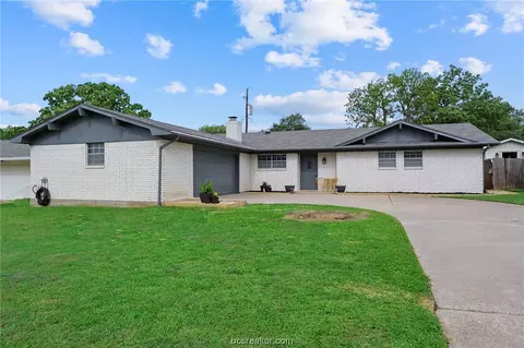 3512 Oakside, Bryan, TX 77802 photo 1