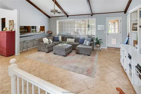 304 Brookside Dr E, Bryan, TX 77801 photo 10