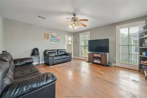 1305 E 25th St, Bryan, TX 77803 photo 10