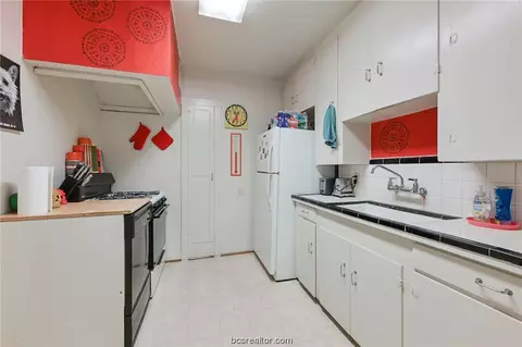 1305 E 25th St, Bryan, TX 77803 photo 14