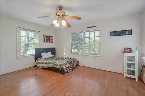 1305 E 25th St, Bryan, TX 77803 photo 17
