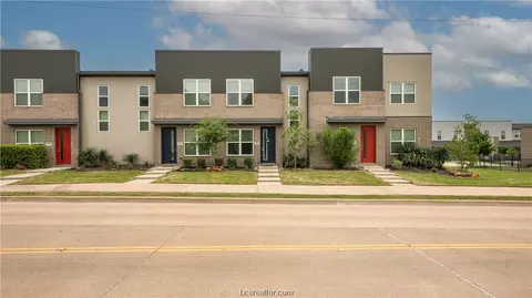 3913 W S Phillips Pkwy, College Station, TX 77845