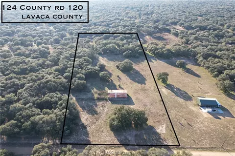 124 County Rd, Other, TX 77995