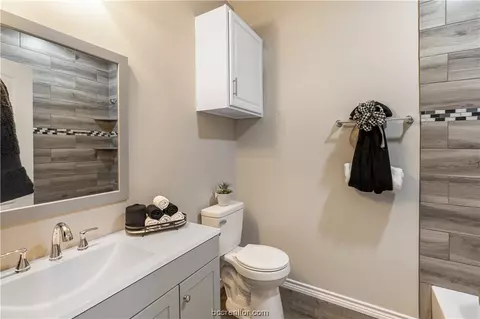 803 Hall St, Bryan, TX 77803 photo 15