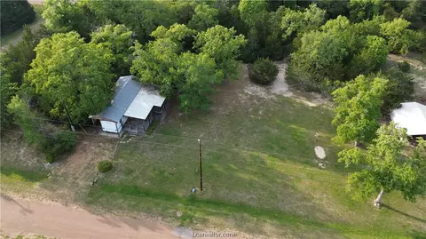 411 Gaywood Ln, Somerville, TX 77879