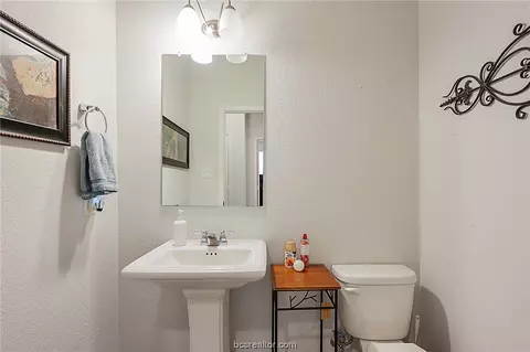 1920 Cartwright St, Bryan, TX 77807 photo 13
