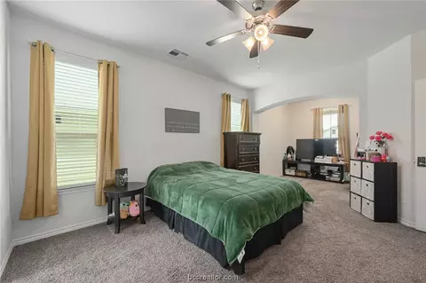 1920 Cartwright St, Bryan, TX 77807 photo 10
