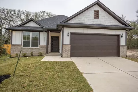 2403 Lightfoot Ln, Bryan, TX 77803 photo 2