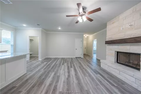 2403 Lightfoot Ln, Bryan, TX 77803 photo 9