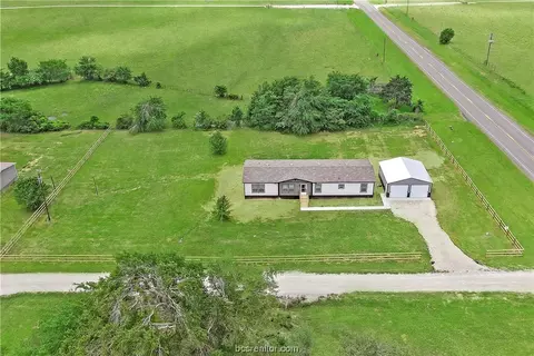 340 Red Fox, Franklin, TX 77856
