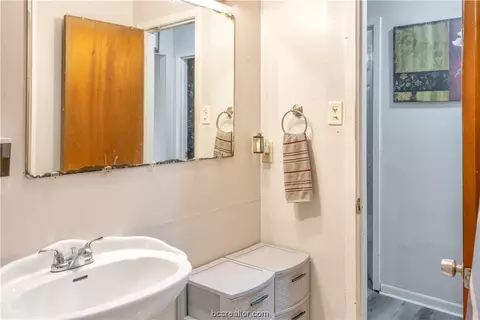 1508 Douglas St, Bryan, TX 77808 photo 11