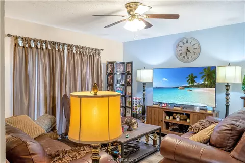 1508 Douglas St, Bryan, TX 77808 photo 5