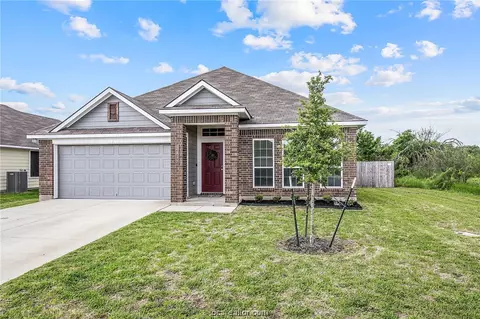 2817 Porters, Bryan, TX 77803