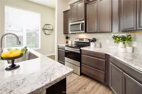 3437 Omaha Ct, Bryan, TX 77808 photo 10