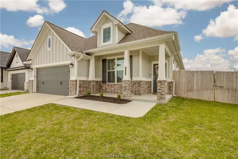 3437 Omaha Ct, Bryan, TX 77808