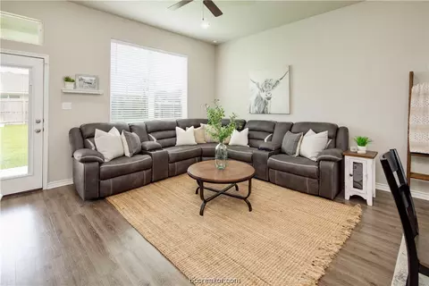 3437 Omaha Ct, Bryan, TX 77808 photo 6