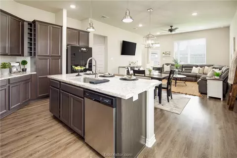 3437 Omaha Ct, Bryan, TX 77808 photo 7