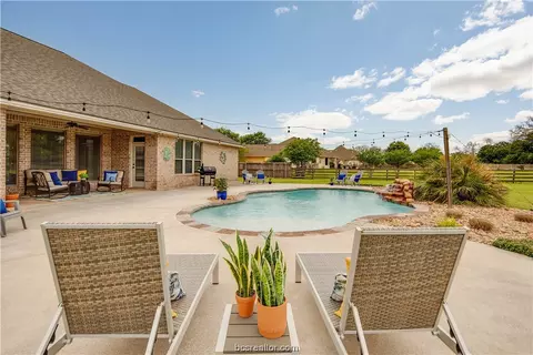 5743 Easterling Dr, Bryan, TX 77808 photo 26
