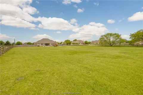 5743 Easterling Dr, Bryan, TX 77808 photo 30