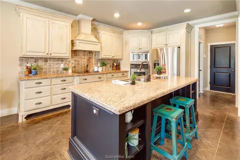 5743 Easterling Dr, Bryan, TX 77808 photo 11
