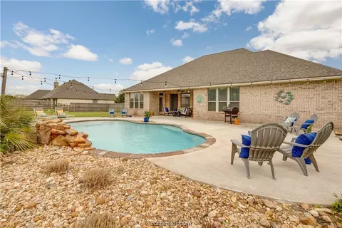 5743 Easterling Dr, Bryan, TX 77808 photo 25