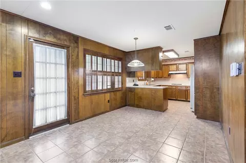 2906 Oakside Dr, Bryan, TX 77802 photo 8