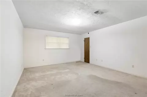 2906 Oakside Dr, Bryan, TX 77802 photo 13