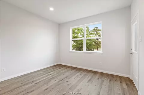993 Harper Ln, Bryan, TX 77803 photo 12