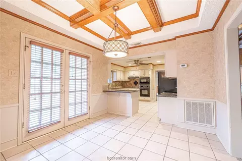 2214 E Briargate Dr, Bryan, TX 77802 photo 15