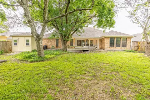 2214 E Briargate Dr, Bryan, TX 77802 photo 41