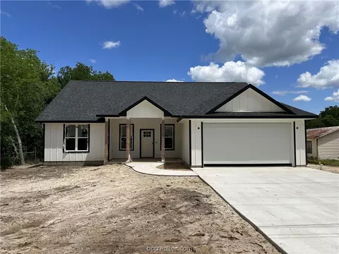 1209 Reynolds St, Bryan, TX 77803