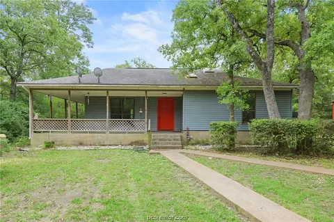 6211 Barnwood Dr, College Station, TX 77845