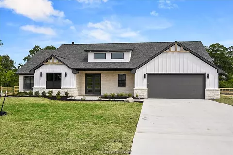 7484 Garrison Creek Dr, Bryan, TX 77808