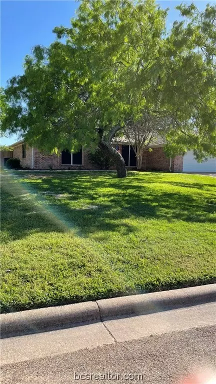 2202 Colony, Bryan, TX 77808 photo 2