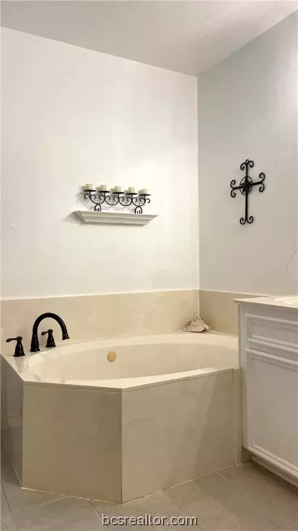 2202 Colony, Bryan, TX 77808 photo 11