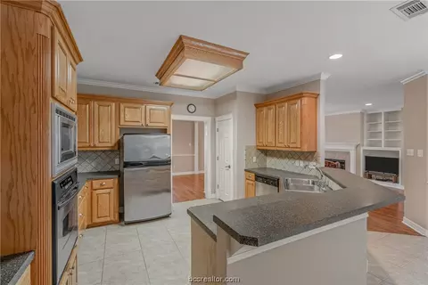 3804 Williams Bnd, Bryan, TX 77808 photo 3