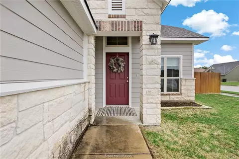 2000 Markley Dr, Bryan, TX 77807 photo 3