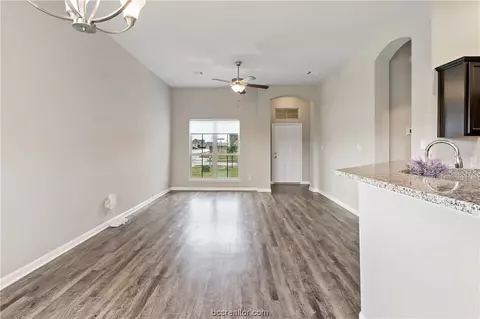 2000 Markley Dr, Bryan, TX 77807 photo 8
