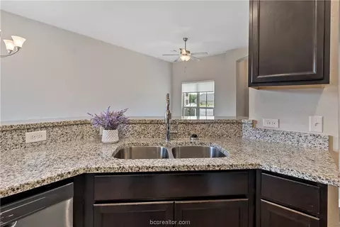 2000 Markley Dr, Bryan, TX 77807 photo 10