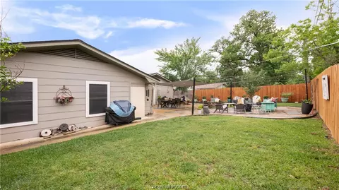 2400 Wayside Dr, Bryan, TX 77802 photo 38