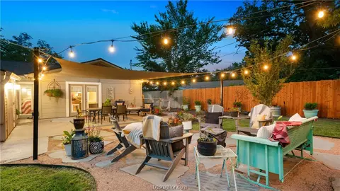 2400 Wayside Dr, Bryan, TX 77802 photo 2