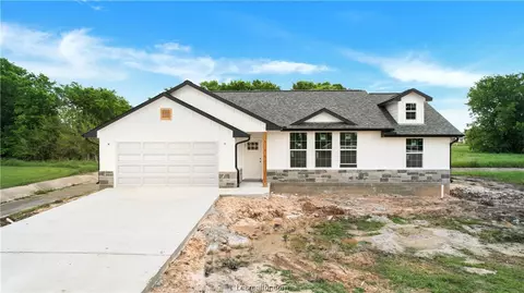 102 Mourning Dove, Navasota, TX 77868