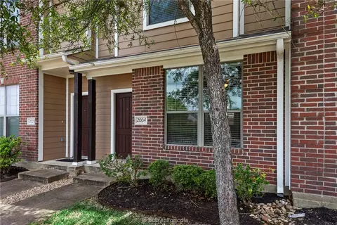 1000 Spring Loop 2004, College Station, TX 77840