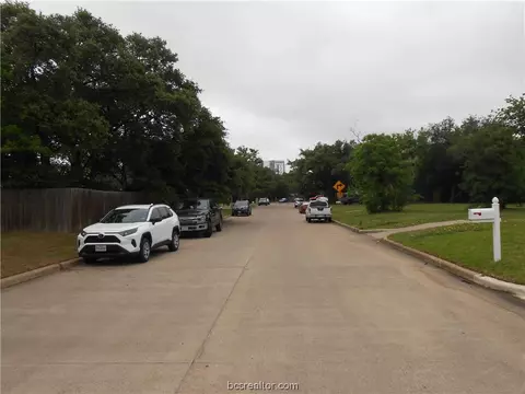 4325 Nagle Street Cob, Bryan, TX 77801 photo 3